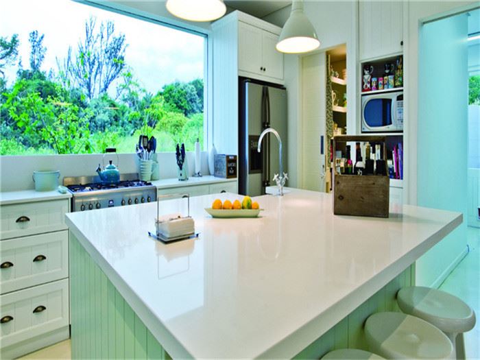 pure white quartz countertops