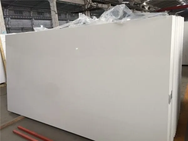 Alpská biela kremenná doska