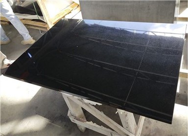 Čierne žulové podlahové dlaždice