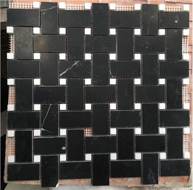 Textúra čiernych mozaikových dlaždíc