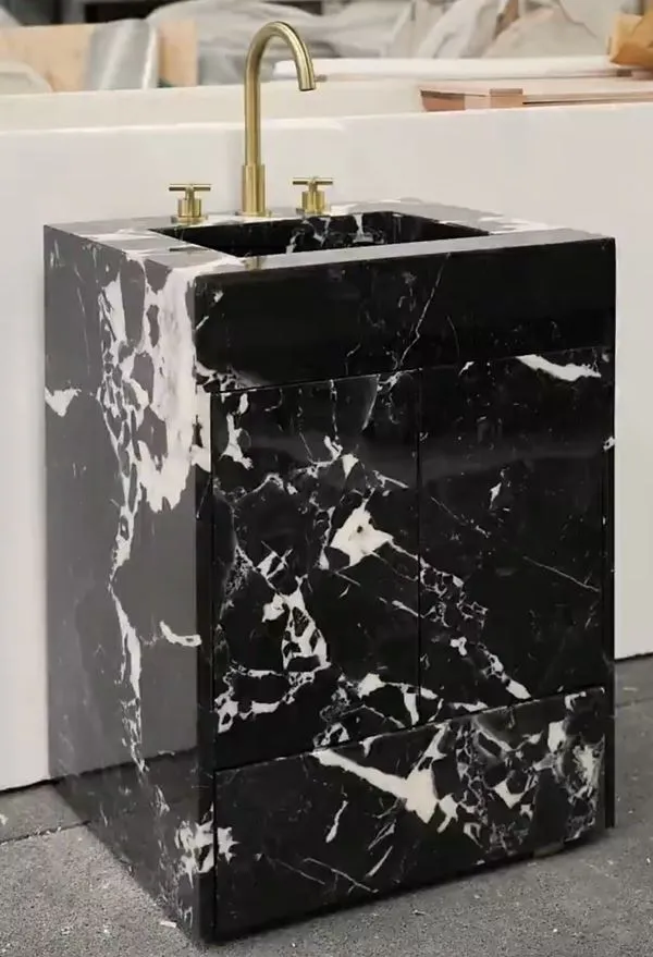Čierny mramorový umývadlo márnosť