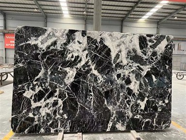 Napoleon čierny mramor