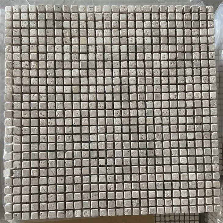 Tromlovaná travertínová mozaika